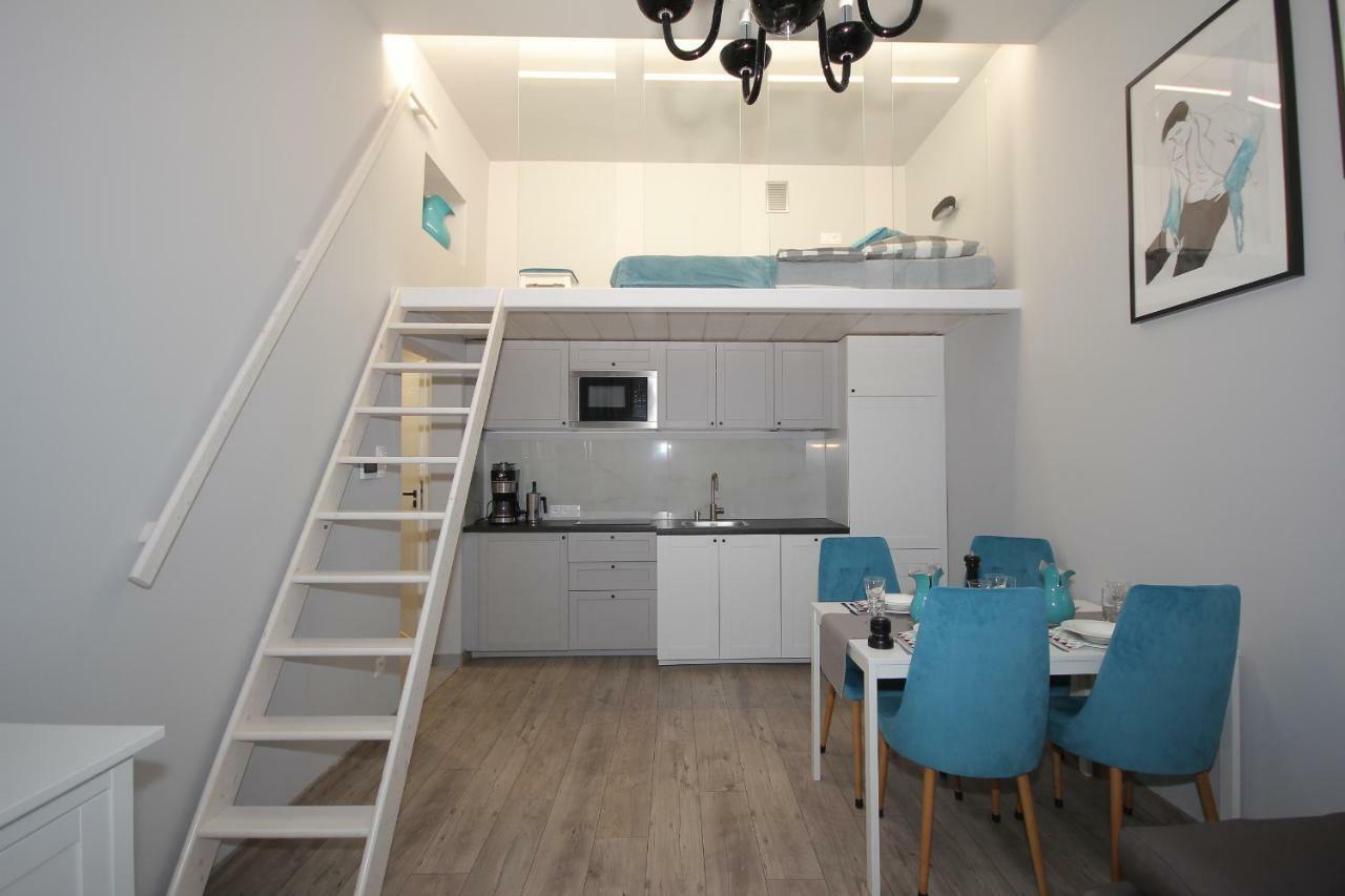 Apartament Miodowa 34